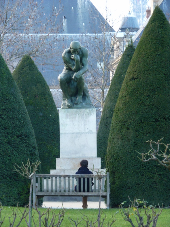 Penseur de ROdin entre les Ifs,jardin de l'hôtel de Biron, Paris